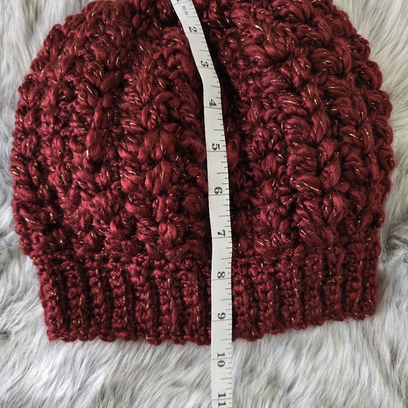 Burgandy Gold Thread Crochet Slouch Beanie & Pink Ultra Suede Gloves - Picture 7 of 11